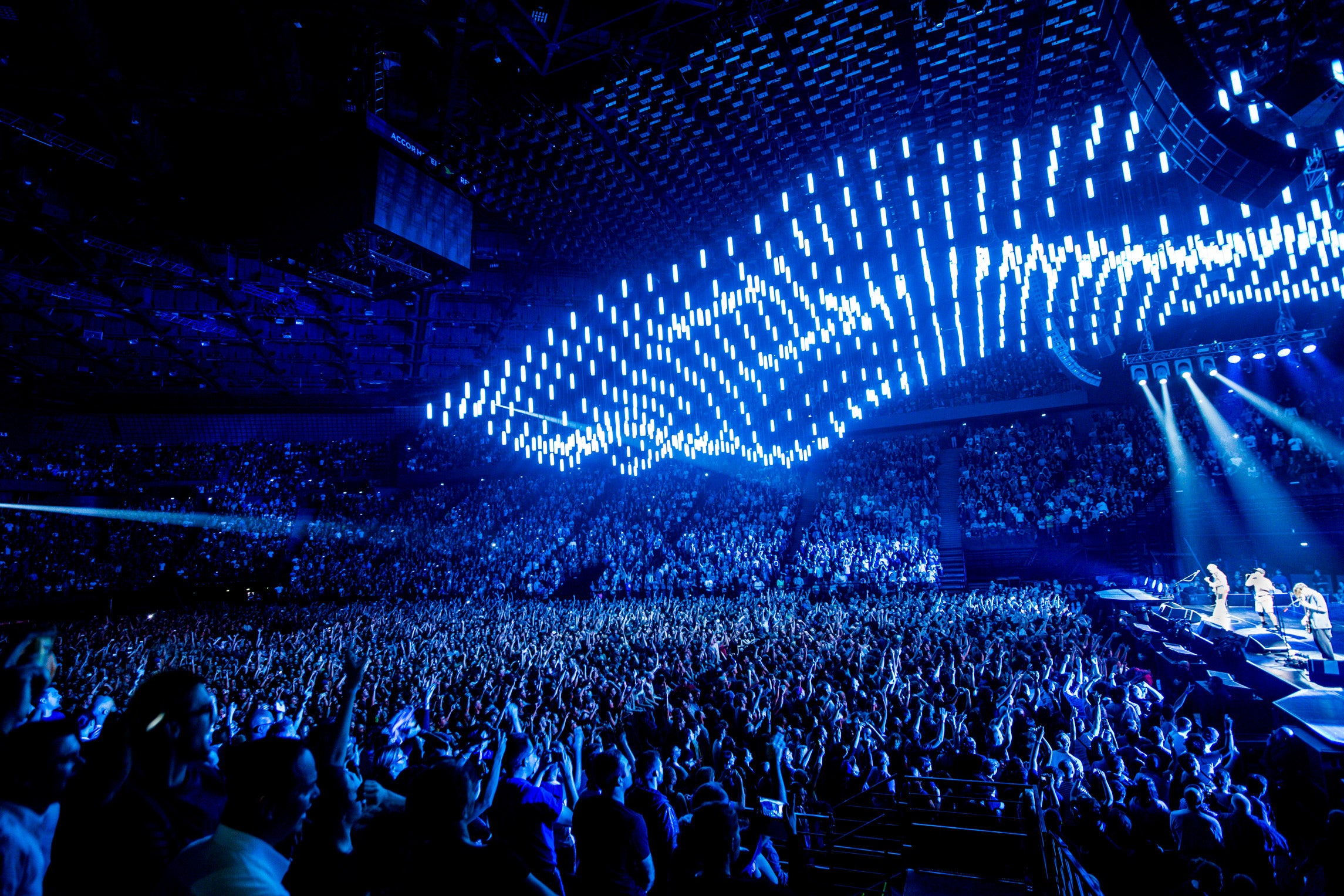 Red Hot Chili Peppers, the Getaway Tour | Moment Factory