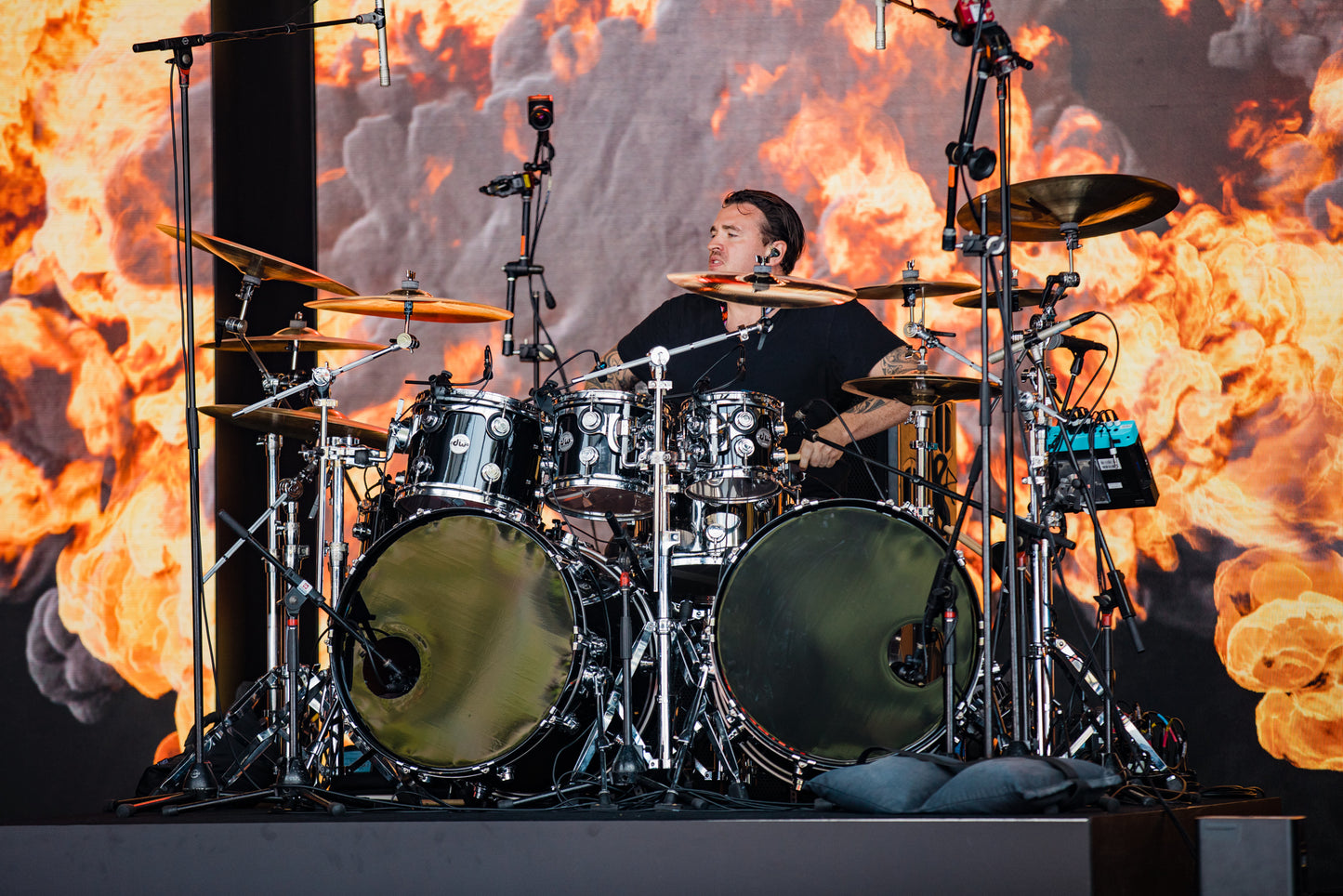 Cérémonie d'ouverture du mid-season showdown de la league championship series (LCS)