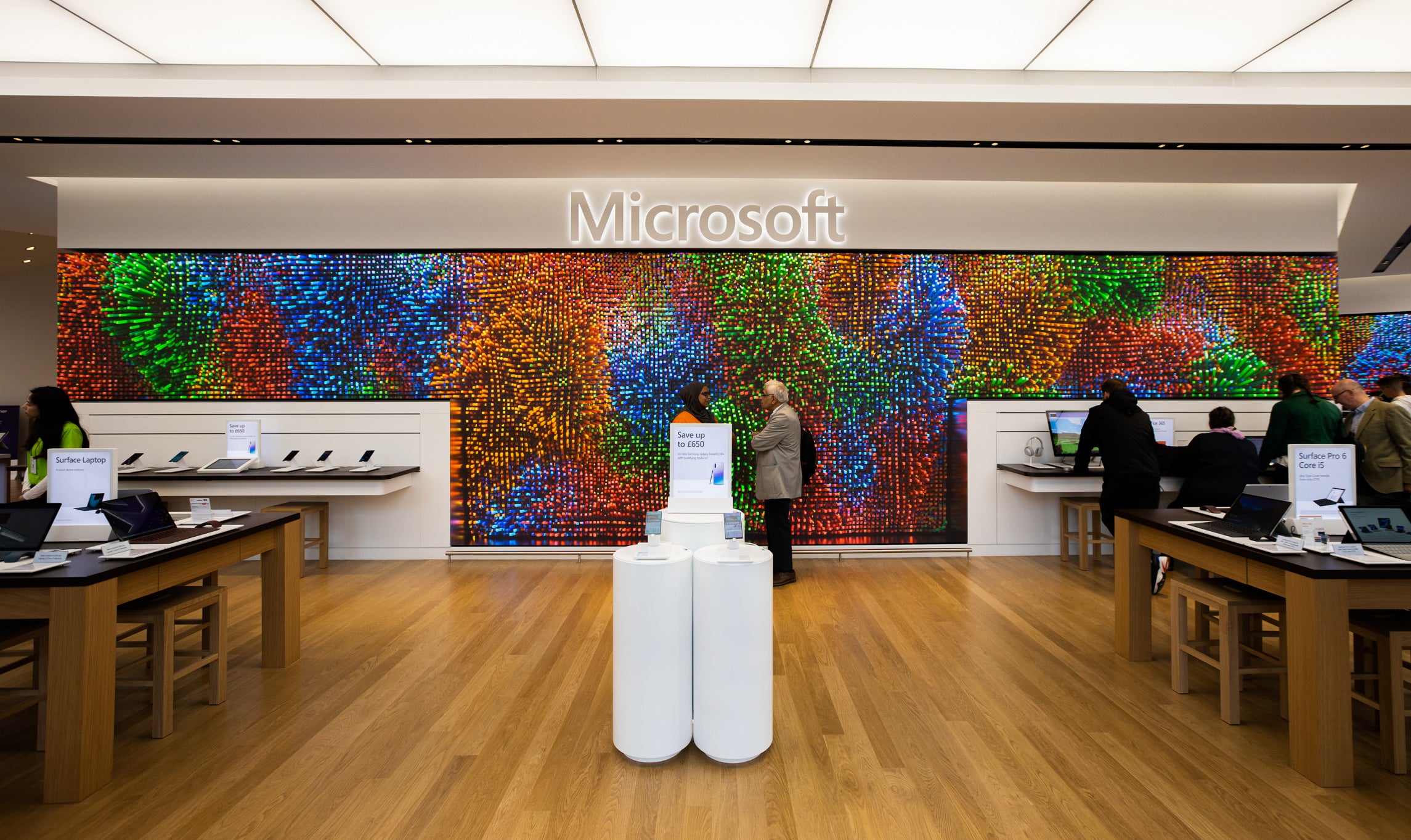 Microsoft Flagship Store in London Moment Factory
