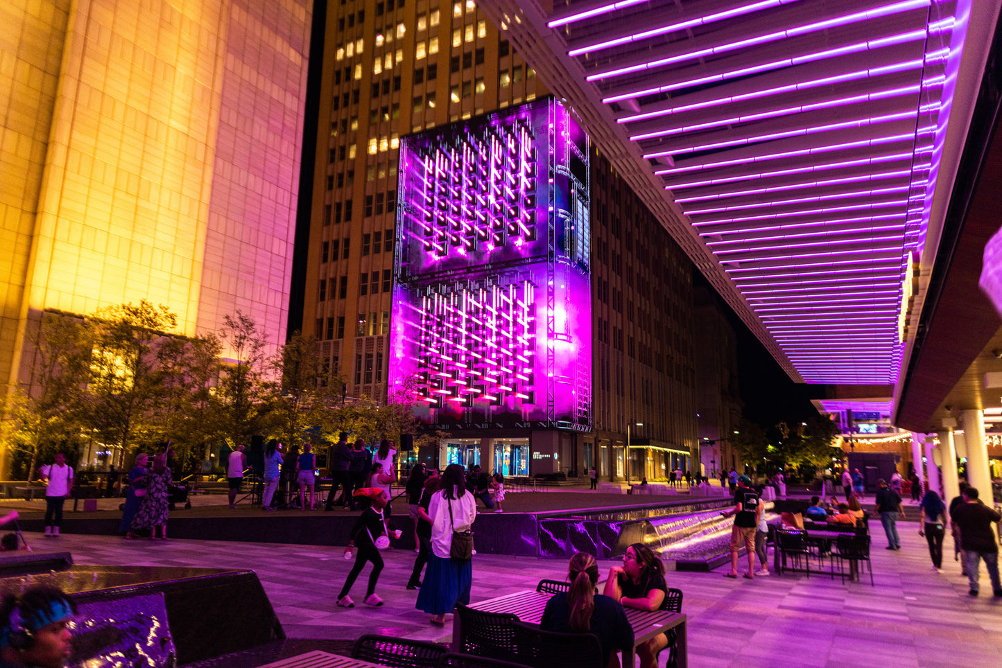 AT&T Discovery District's Audio-Reactive Stage