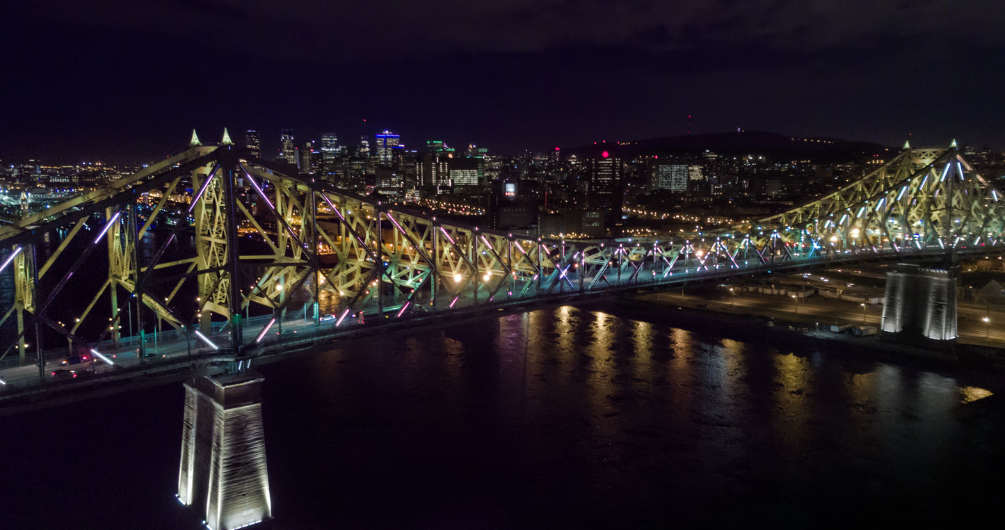 Illumination du pont Jacques-Cartier