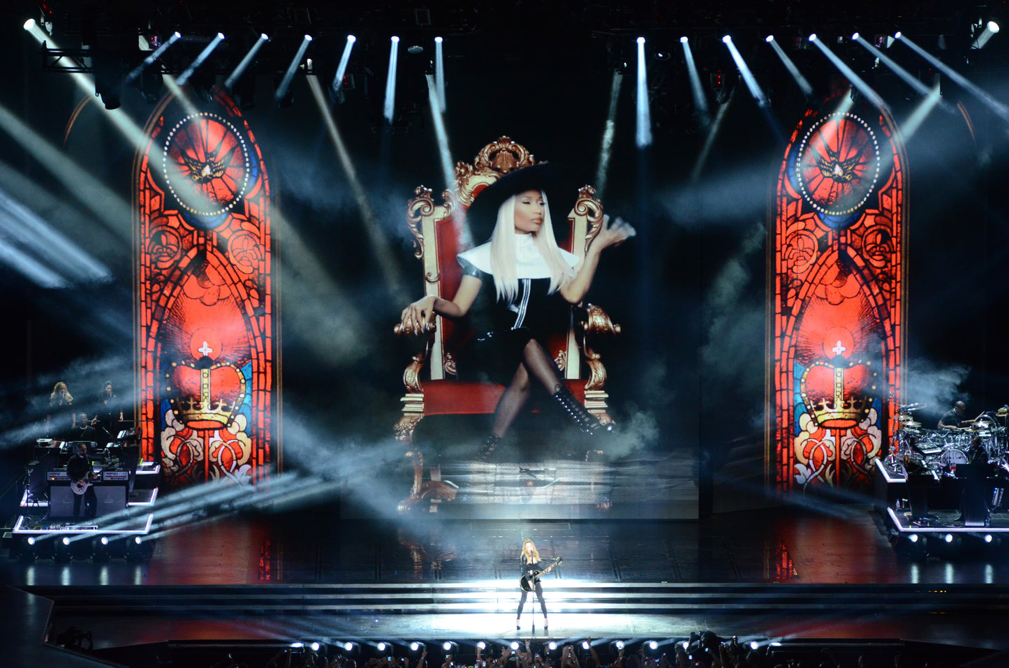 Madonna, MNDA Tour