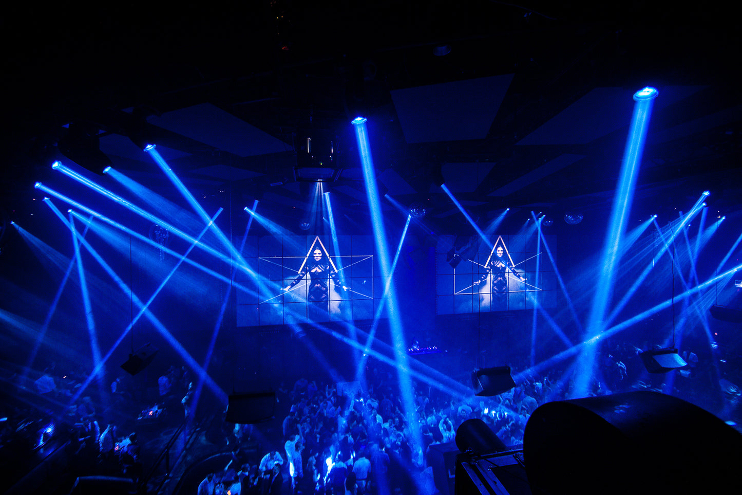 Light Nightclub