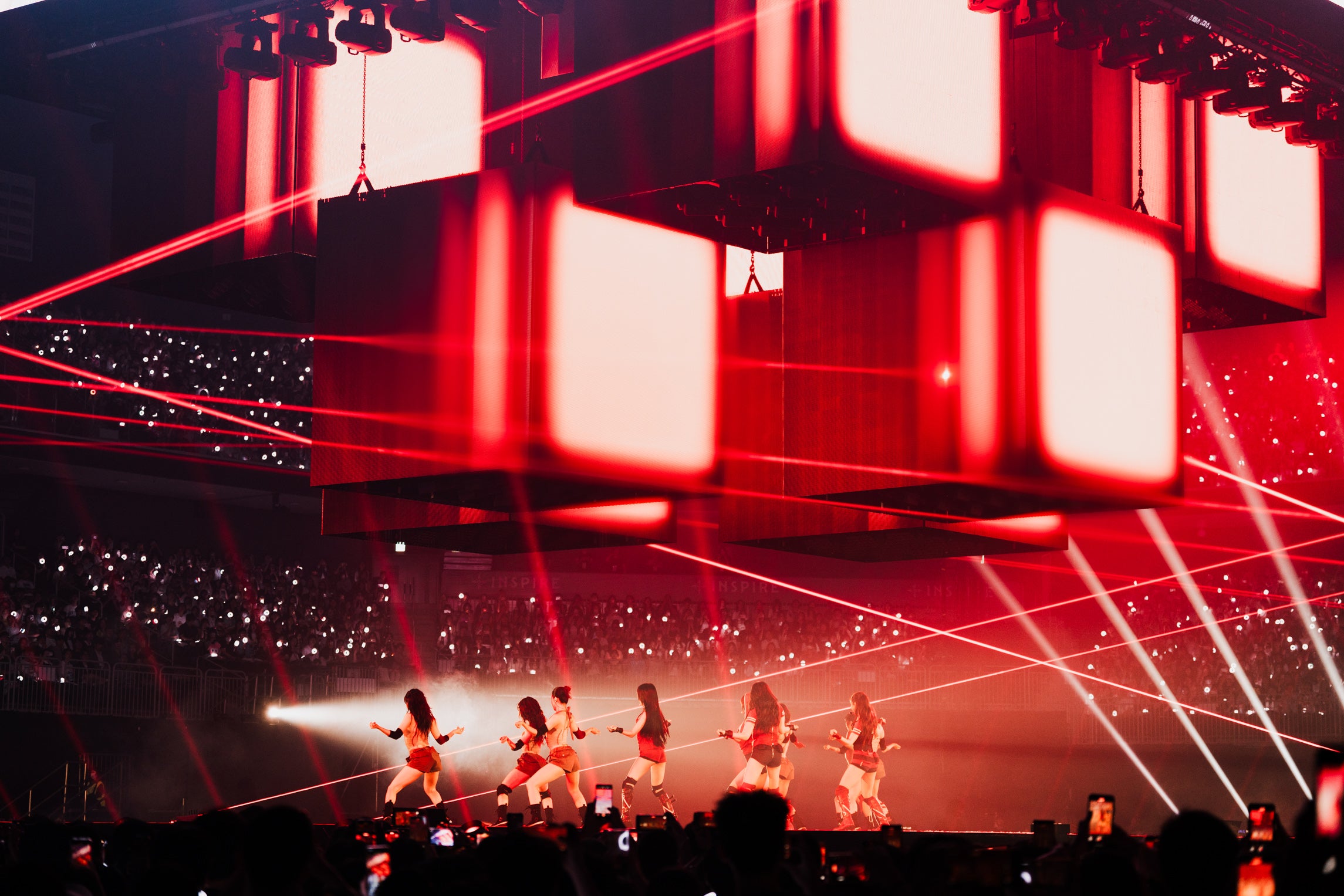 TWICE, This is For World Tour | Moment Factory