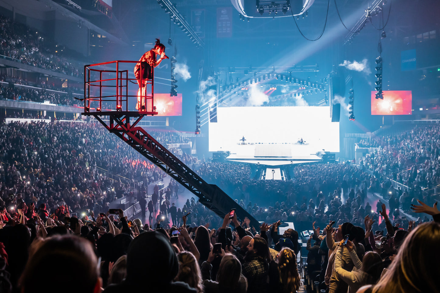 Billie Eilish, Tournée mondiale Happier Than Ever