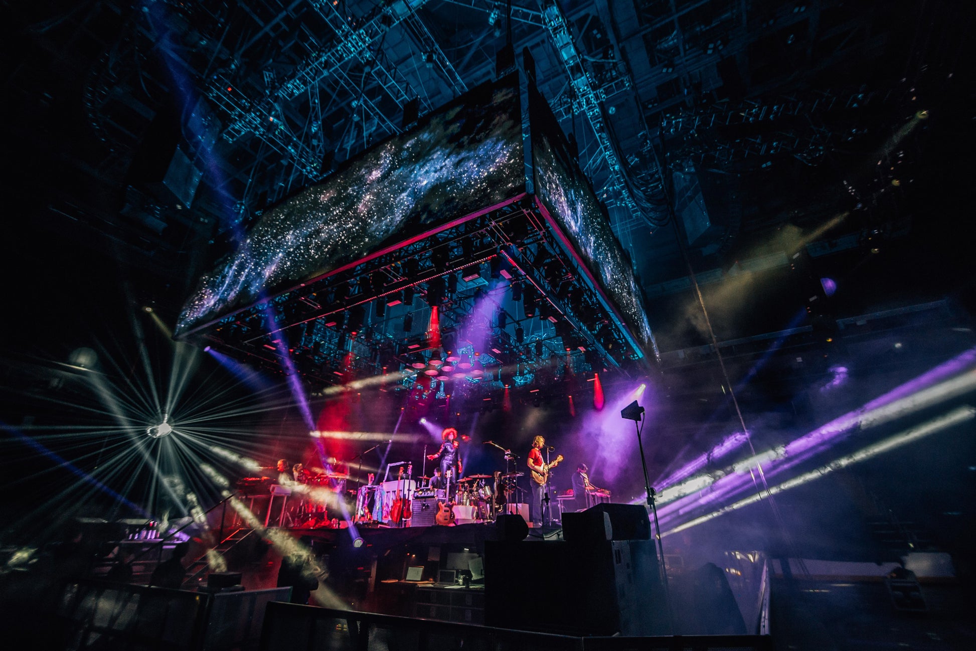 Infinite Content Tour, Arcade Fire | Moment Factory