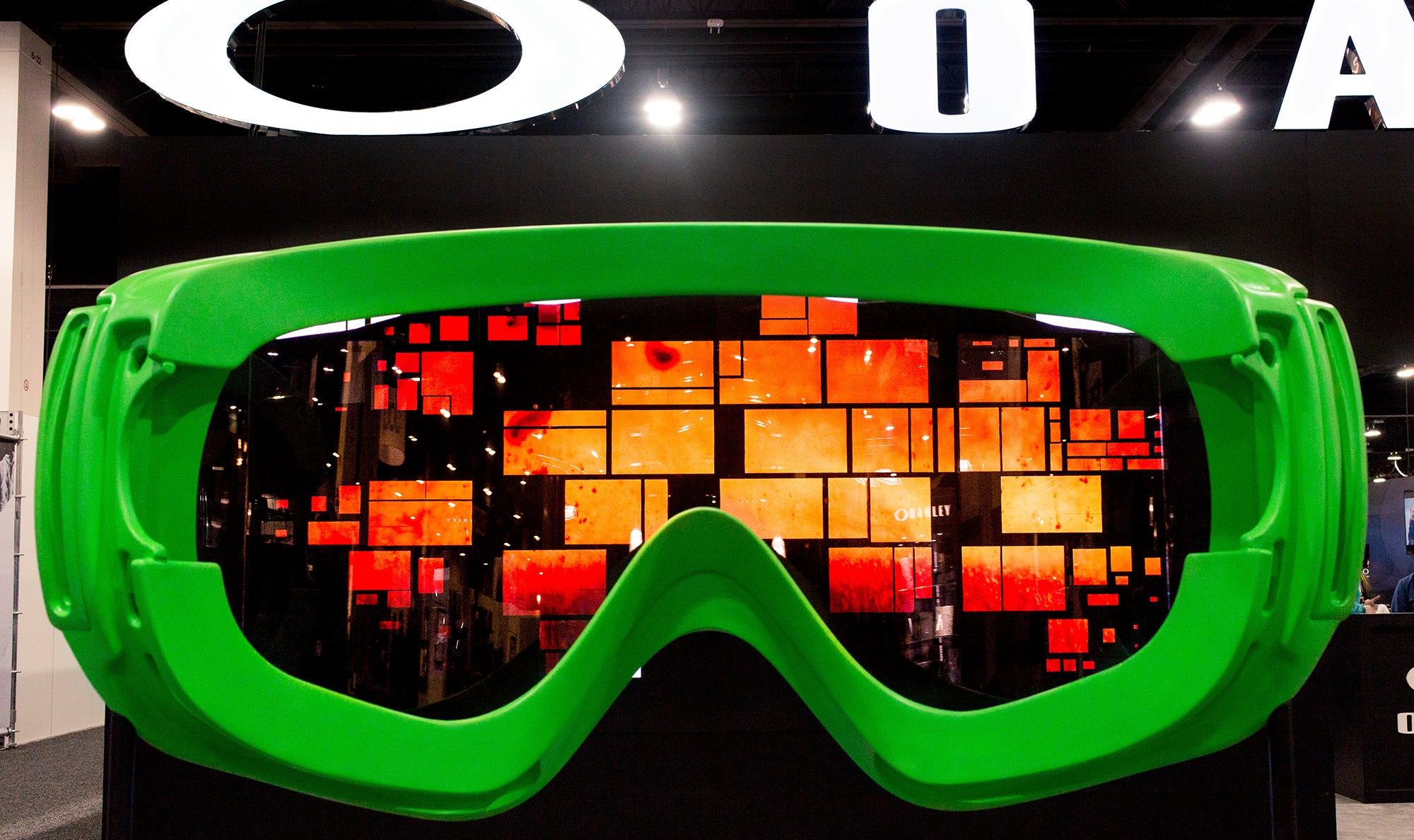 Moment_Factory_Oakley_Prizm-03