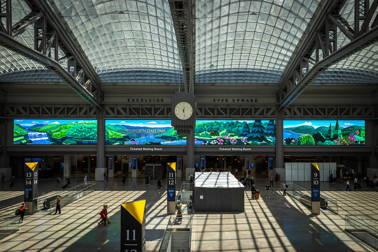 Iconic Multimedia at Moynihan Train Hall