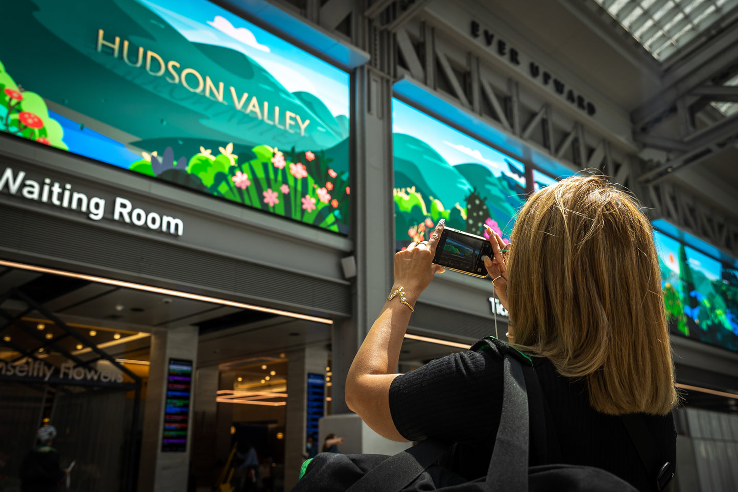 Iconic Multimedia at Moynihan Train Hall